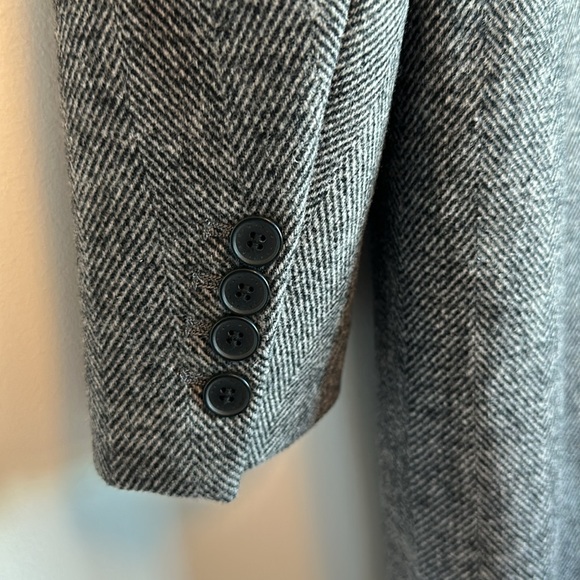 Men’s H&M Houndstooth Coat - Picture 8 of 8